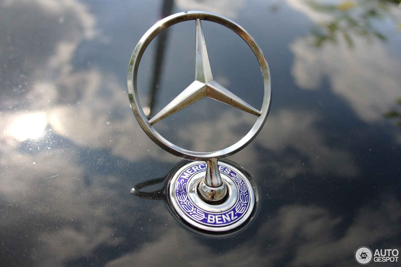 Mercedes-Benz C 55 AMG