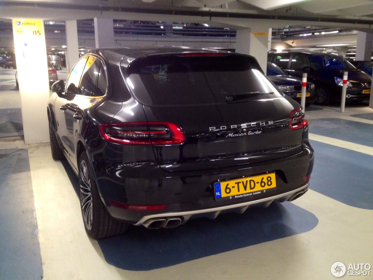 Porsche 95B Macan Turbo