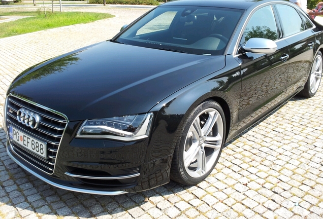 Audi S8 D4