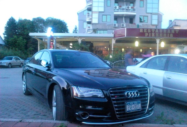 Audi S8 D4