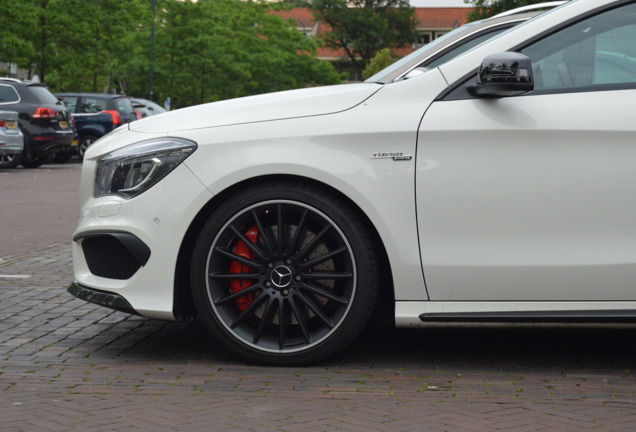 Mercedes-Benz CLA 45 AMG C117