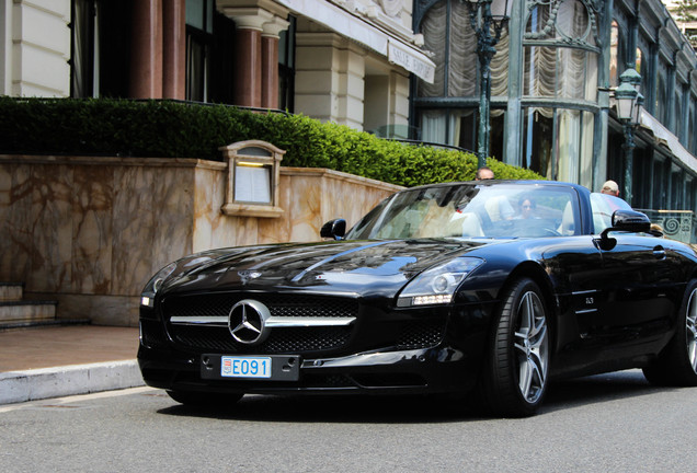 Mercedes-Benz SLS AMG Roadster