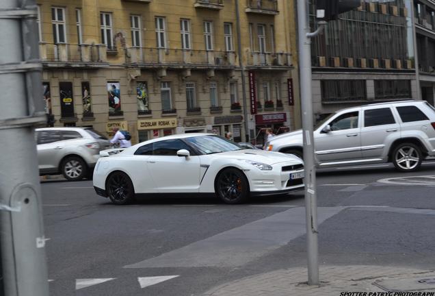 Nissan GT-R 2012