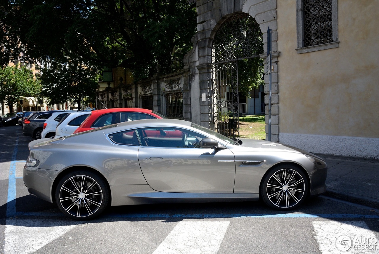 Aston Martin DB9 2013