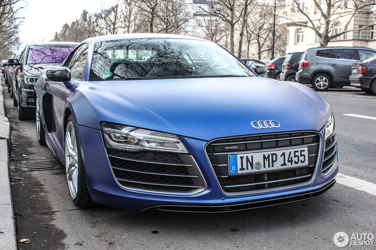 Audi R8 V10 Plus 2013