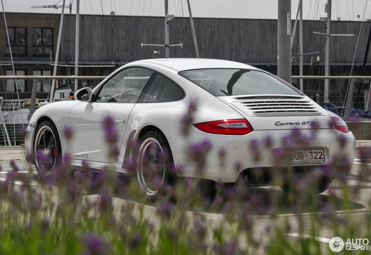 Porsche 997 Carrera GTS