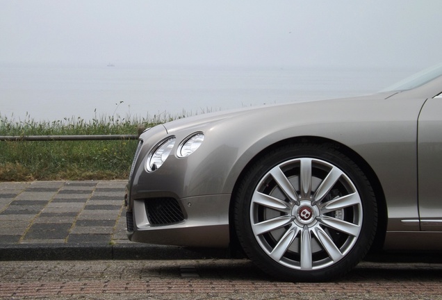 Bentley Continental GTC V8