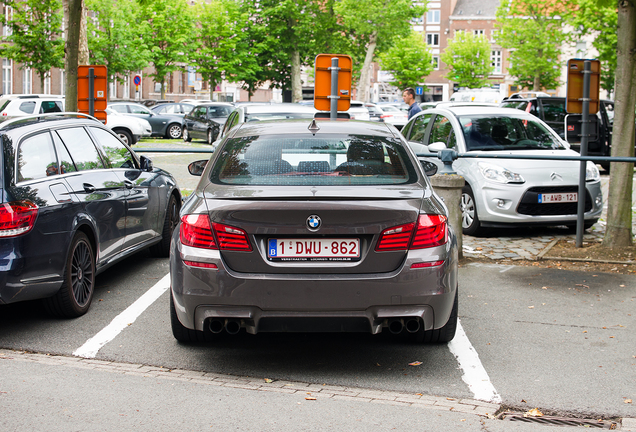 BMW M5 F10 2011