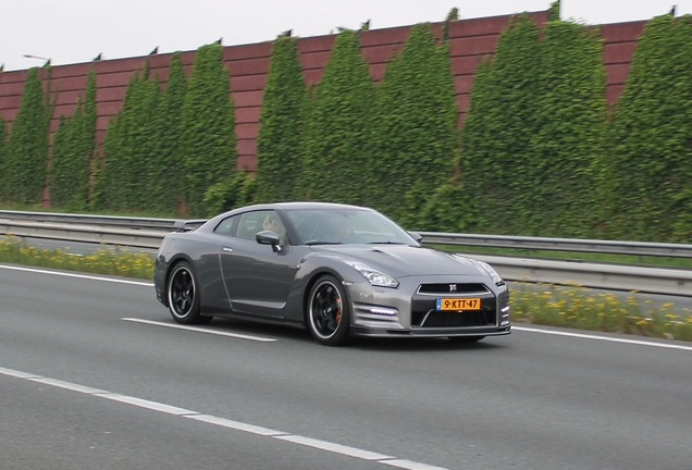 Nissan GT-R 2013