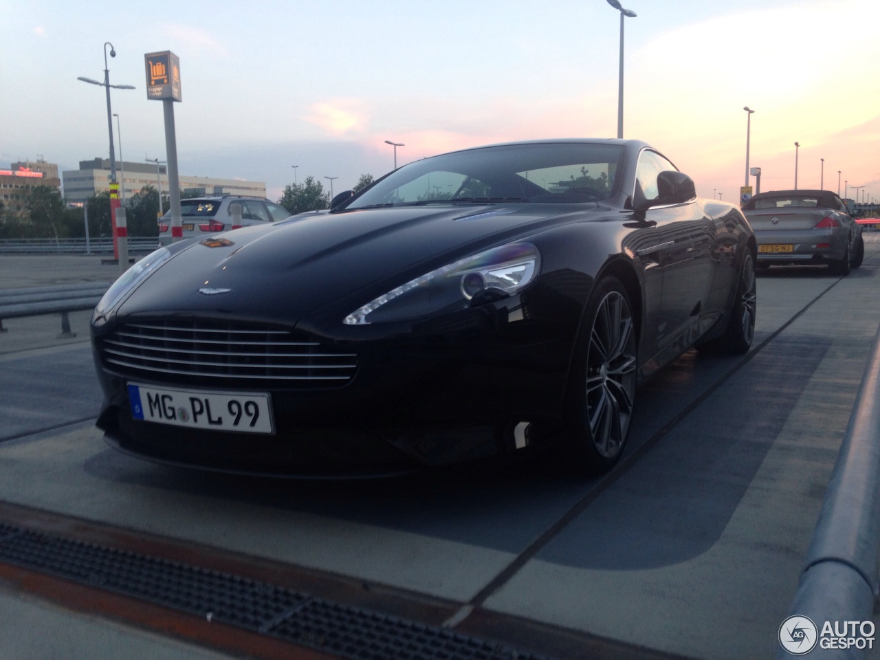 Aston Martin Virage 2011