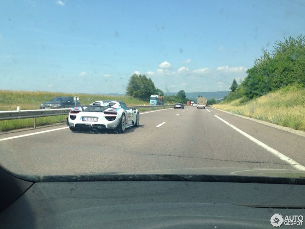 Porsche 918 Spyder Weissach Package