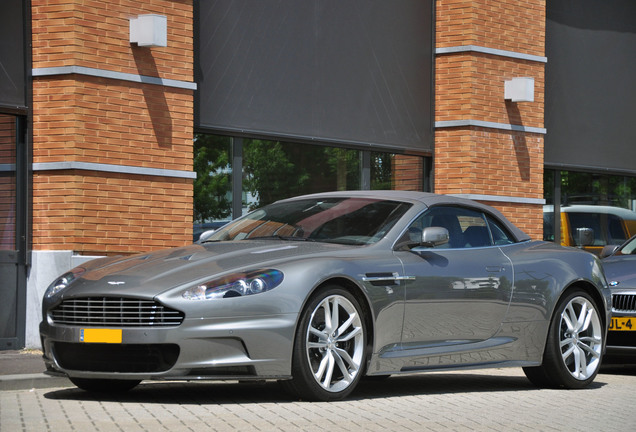 Aston Martin DBS Volante