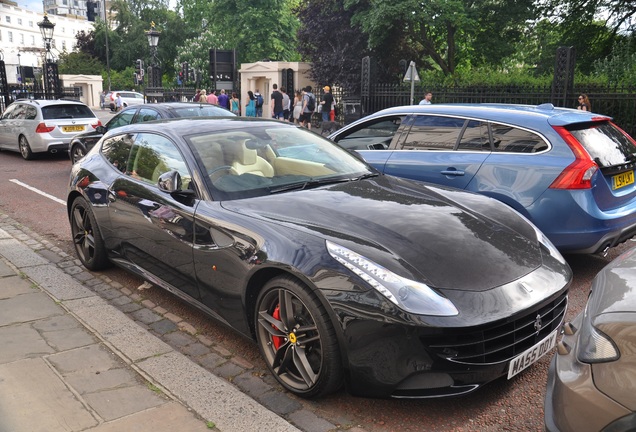 Ferrari FF