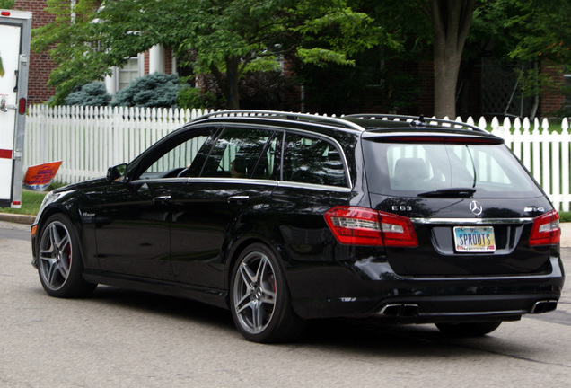 Mercedes-Benz E 63 AMG S212 V8 Biturbo