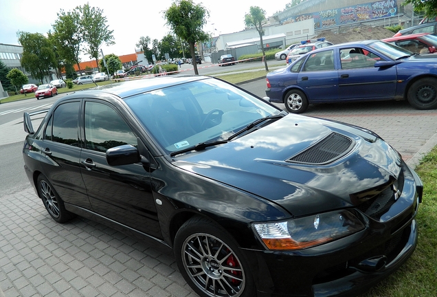 Mitsubishi Lancer Evolution IX MR