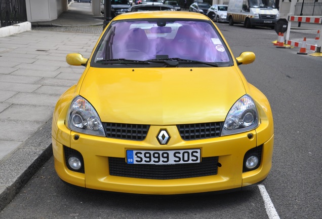 Renault Clio V6 Phase II