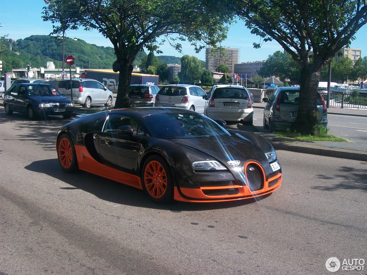 Bugatti Veyron 16.4 Super Sport L'Edition Spéciale Record du Monde