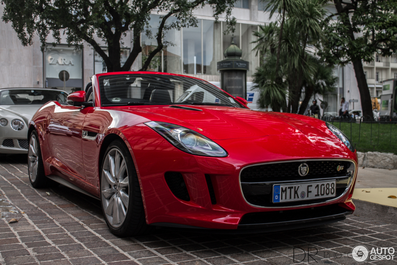 Jaguar F-TYPE S V8 Convertible