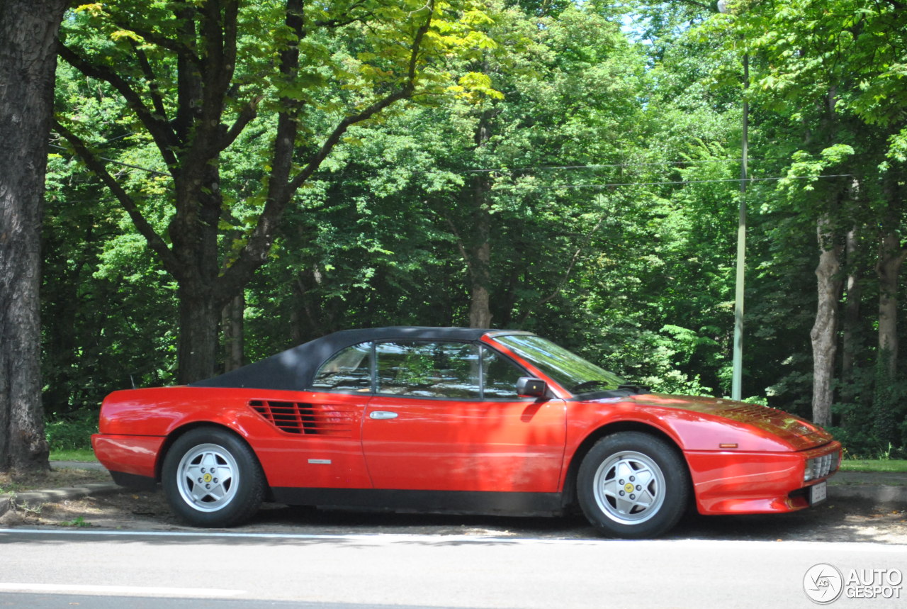 Ferrari Mondial 3.2 Cabriolet