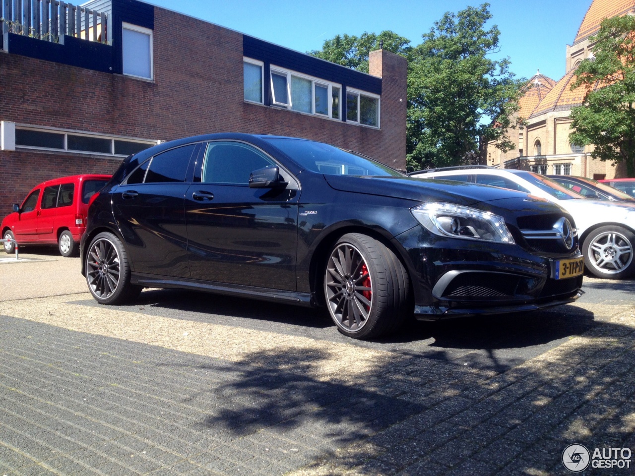 Mercedes-Benz A 45 AMG