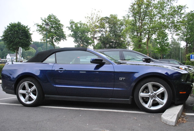 Ford Mustang GT Convertible 2010