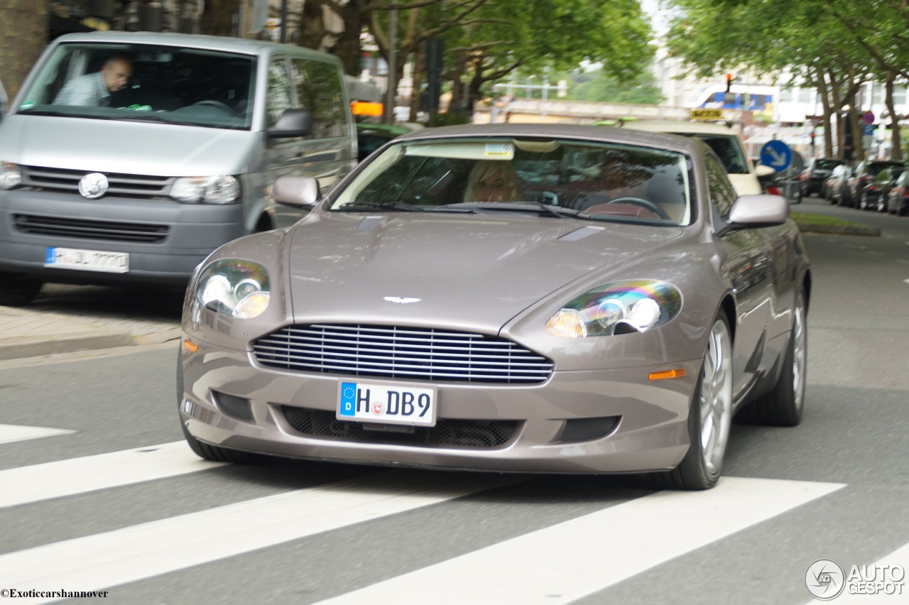 Aston Martin DB9