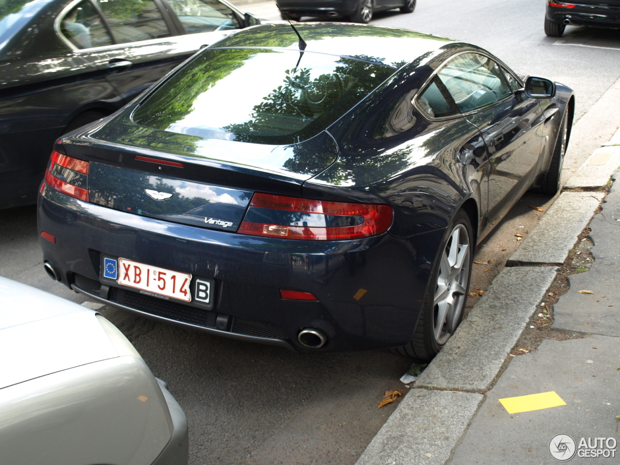 Aston Martin V8 Vantage