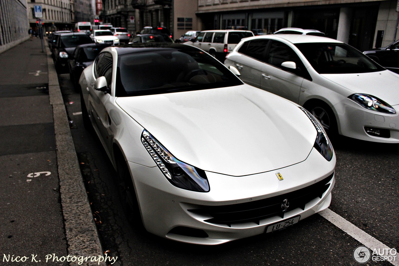 Ferrari FF