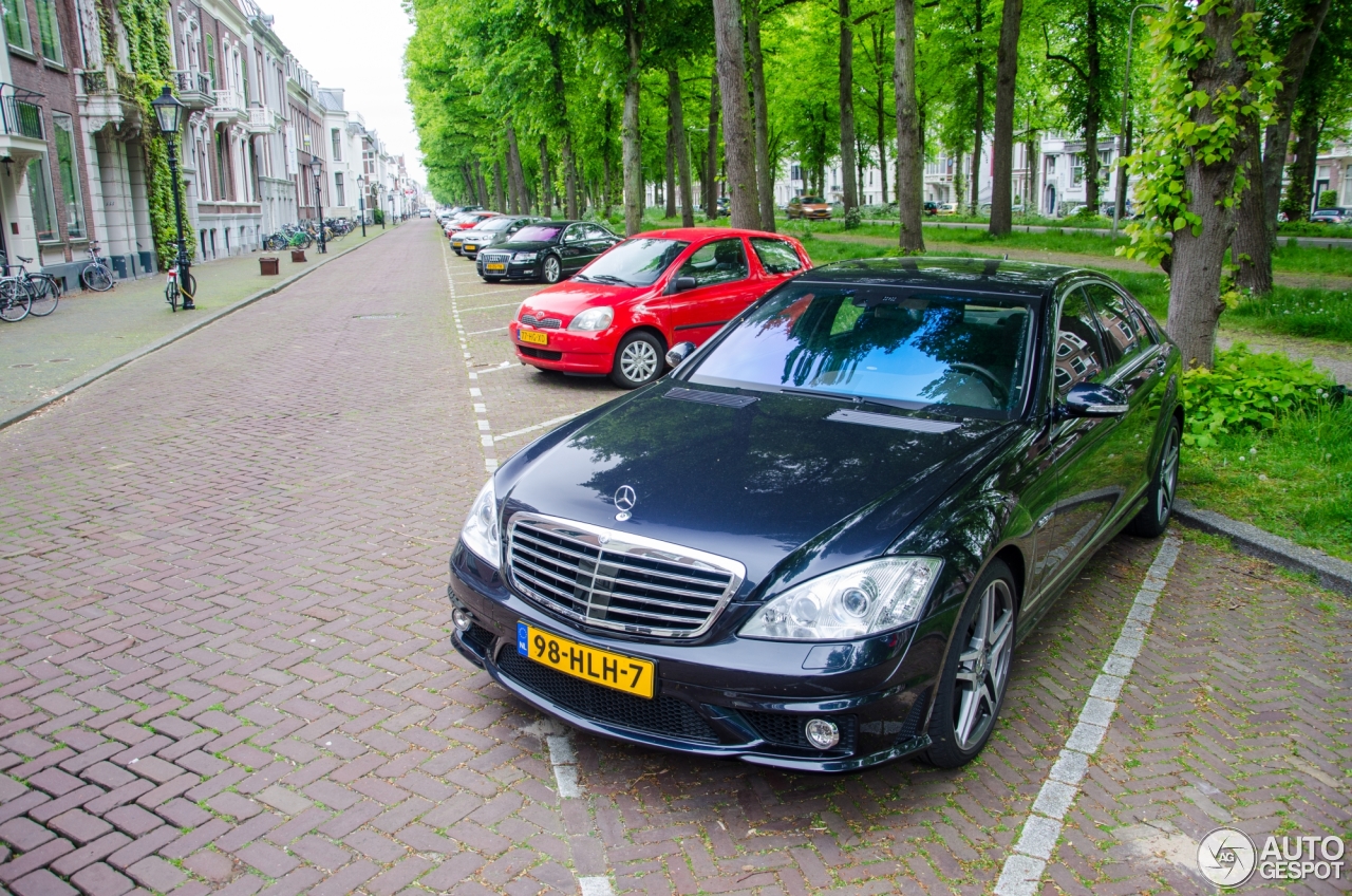 Mercedes-Benz S 63 AMG W221