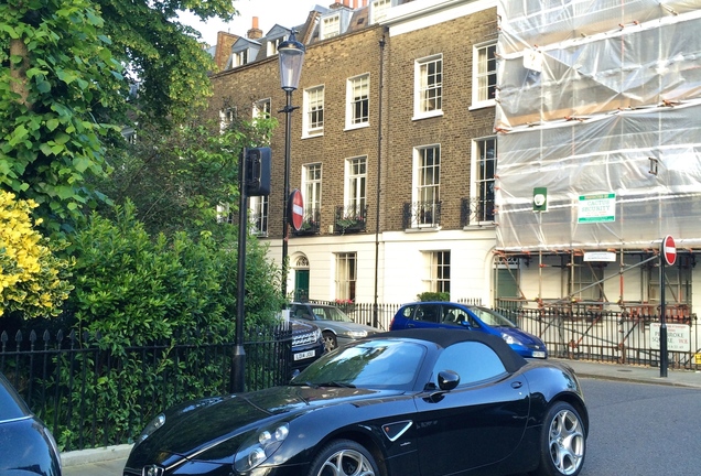 Alfa Romeo 8C Spider