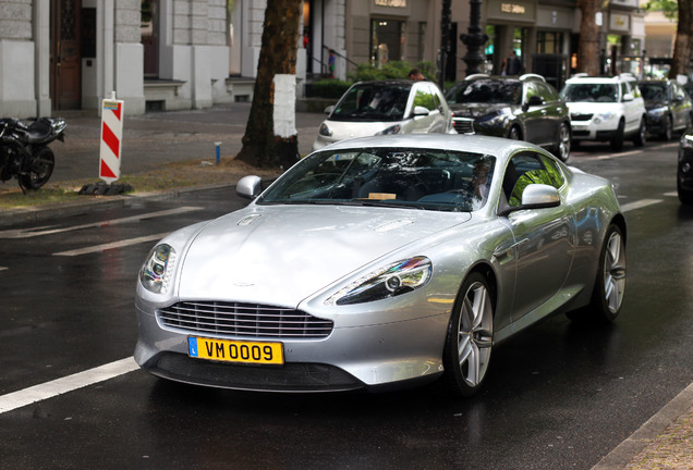 Aston Martin DB9 2013