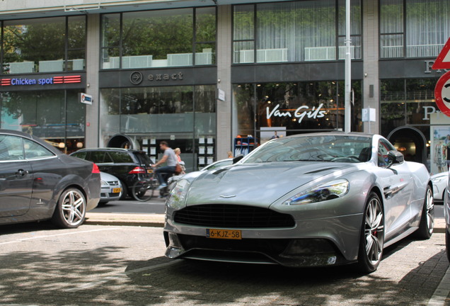 Aston Martin Vanquish 2013