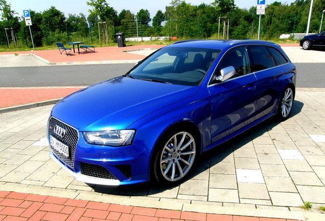 Audi RS4 Avant B8