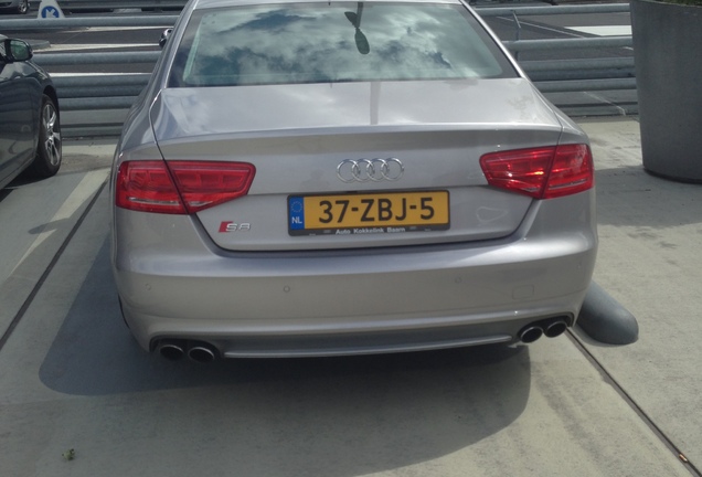 Audi S8 D4