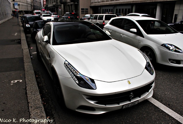 Ferrari FF