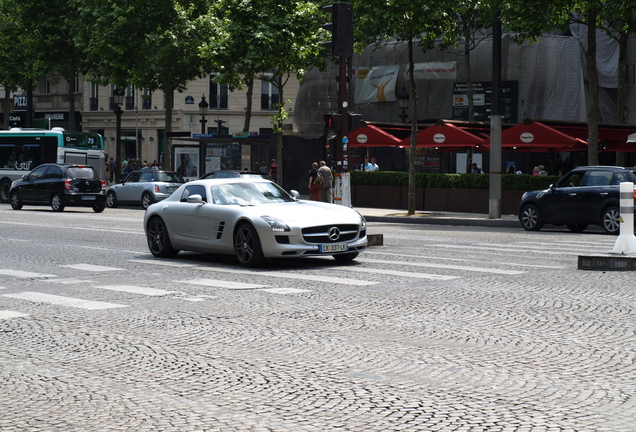 Mercedes-Benz SLS AMG