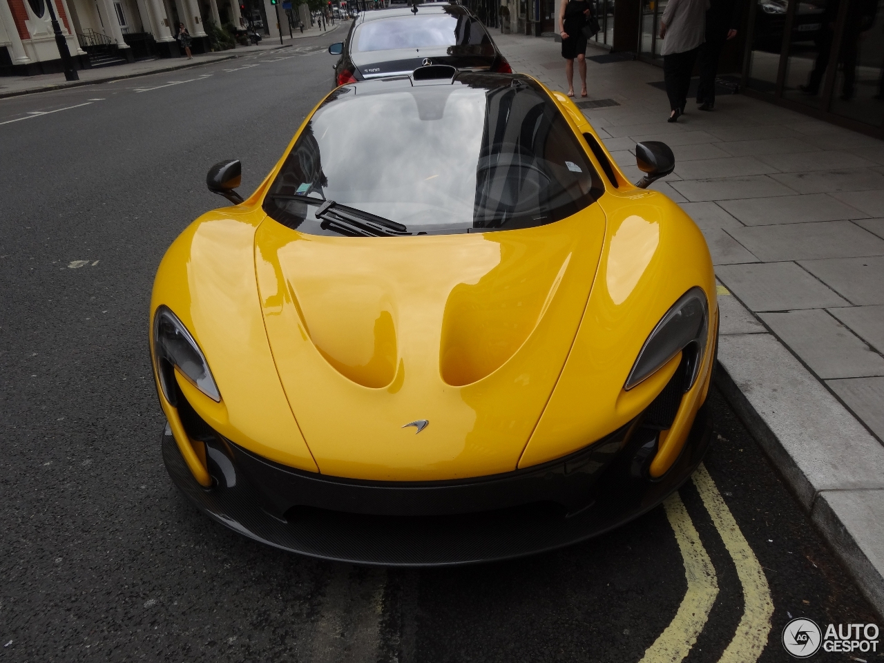 McLaren P1