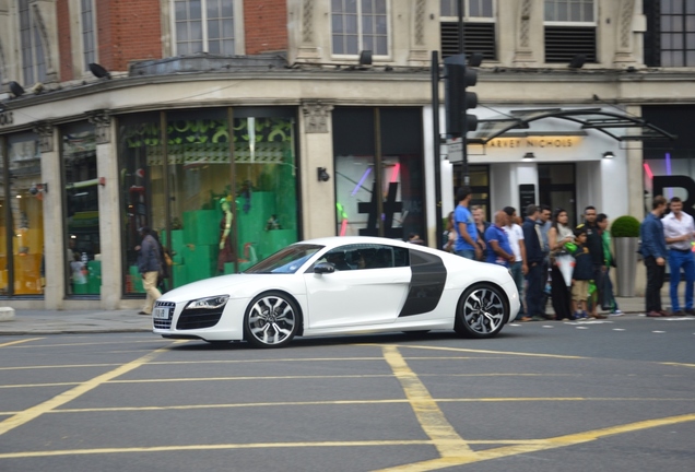 Audi R8 V10