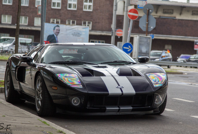 Ford GT