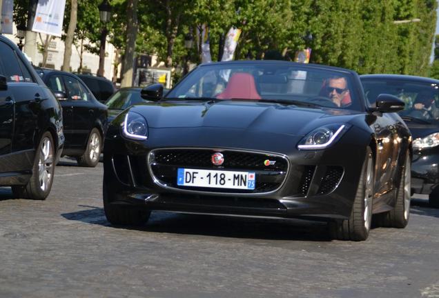 Jaguar F-TYPE S V8 Convertible