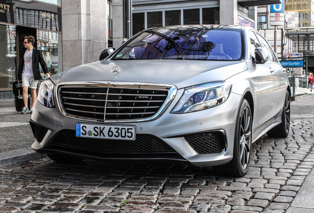 Mercedes-Benz S 63 AMG V222