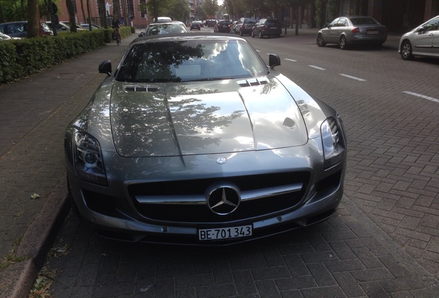 Mercedes-Benz SLS AMG Roadster