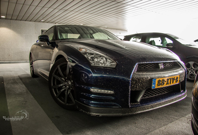 Nissan GT-R 2012