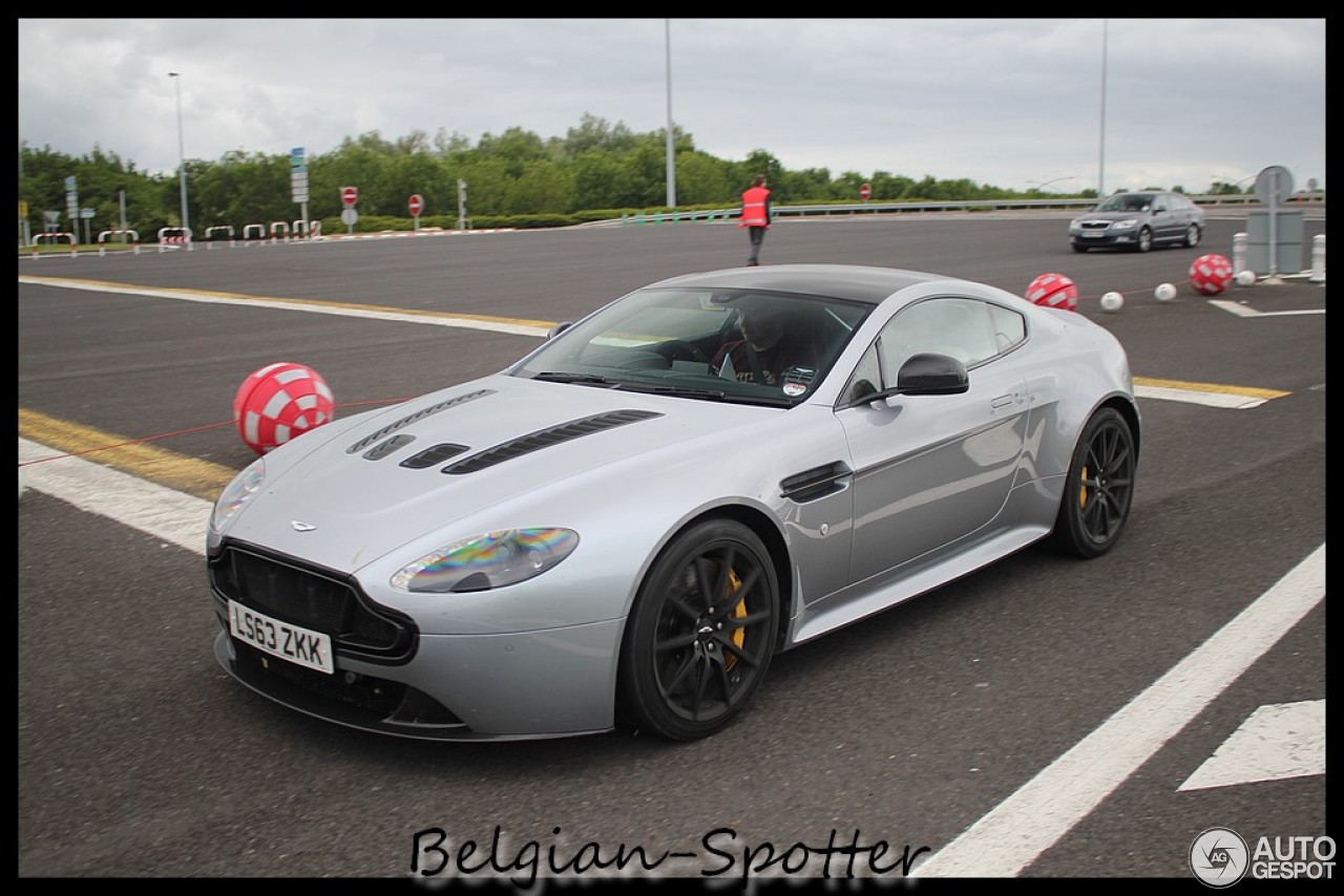 Aston Martin V12 Vantage S