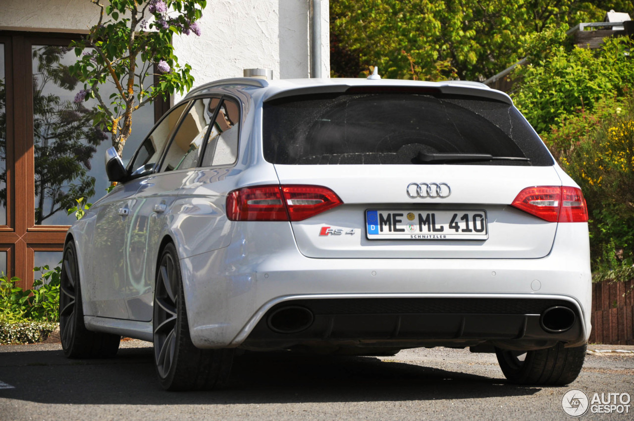 Audi RS4 Avant B8