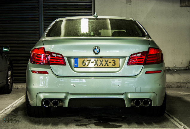 BMW M5 F10 2011