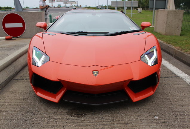 Lamborghini Aventador LP700-4 Roadster