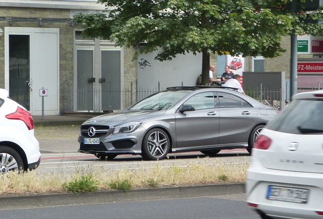 Mercedes-Benz CLA 45 AMG C117