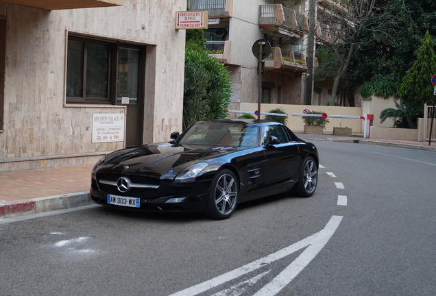 Mercedes-Benz SLS AMG