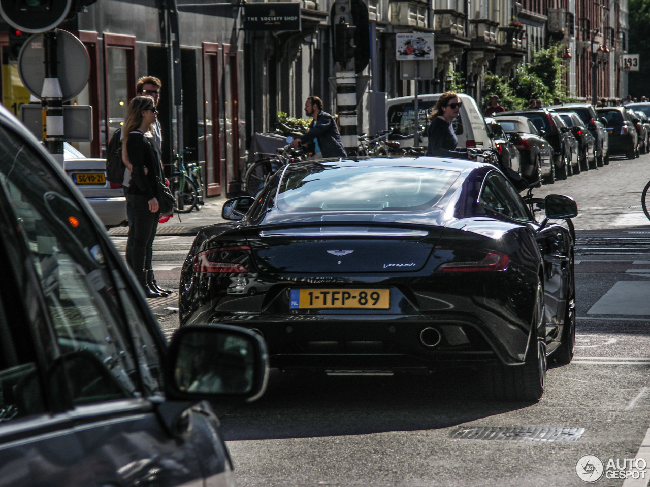 Aston Martin Vanquish 2013